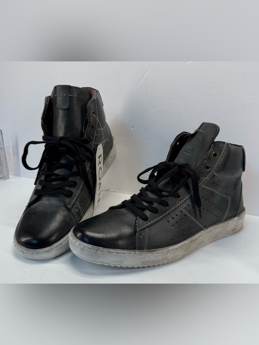 NWT Roan Roost Men's Black High-Top Leather Sneakers with Lace-Up Closure 9.5